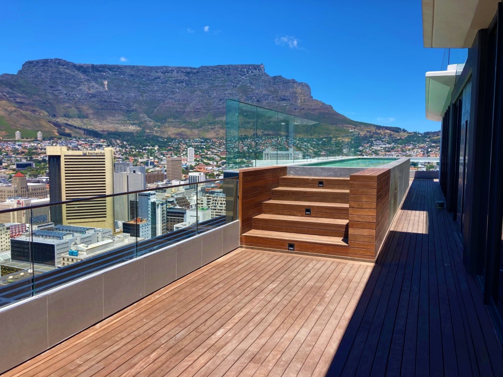 Contour Decks Pool Deck Table Mountain
